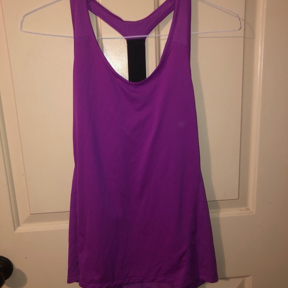purple workout top